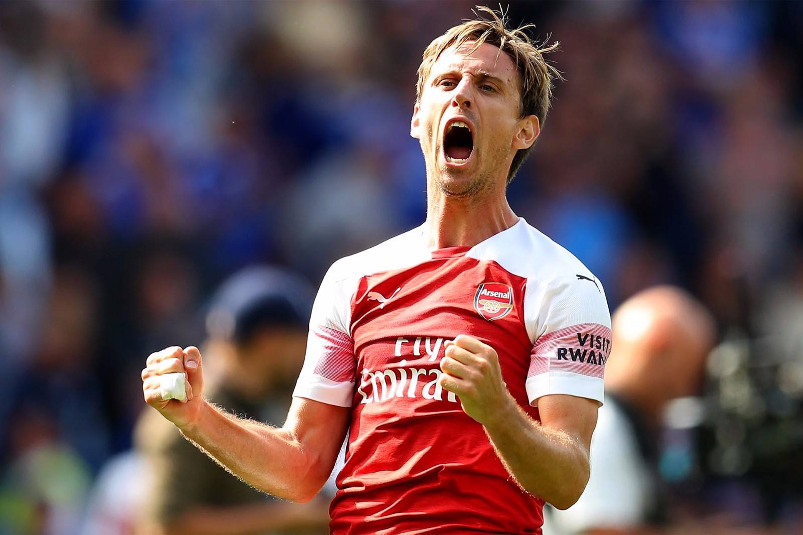 关于英超赛程吃紧;广州队转会期远射贴柱;管理层满意;年轻球员得到机会的信息 关于英超赛程吃紧;广州队转会期远射贴柱;管理层满意;年轻球员得到机会的信息